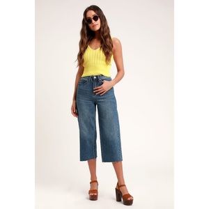 Lulu's Wide Leg Cropped Medium Wash Denim Jeans